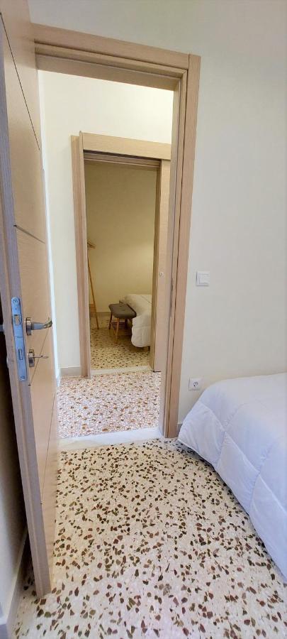 Athens Plaka Family Suites Exterior photo